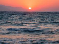 Sonnenuntergang am Lambi Strand