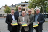 Pr�sentation eines Buches anl�sslich der Meisterschaft von