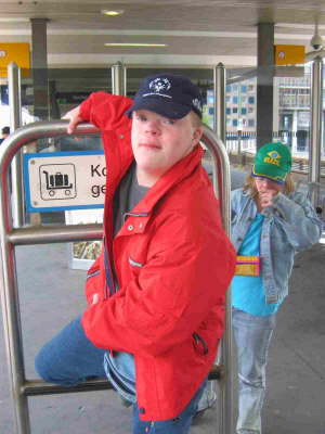 Am Bahnhof