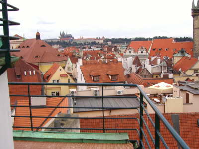 Blich von unserer Dachterasse auf Prag